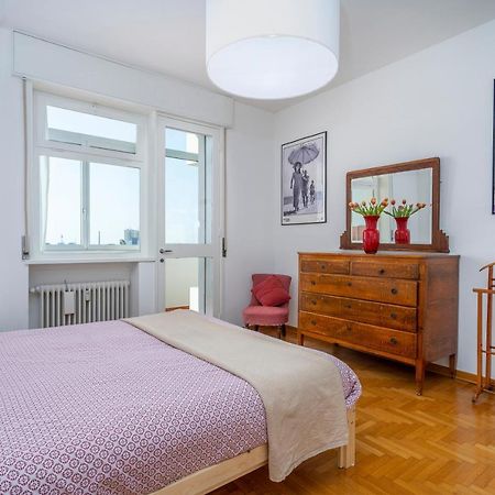 Udine Viale Venezia Huge Red Apartment Εξωτερικό φωτογραφία