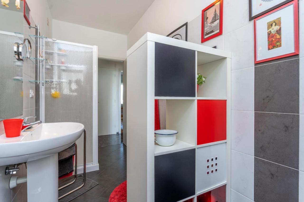 Udine Viale Venezia Huge Red Apartment Εξωτερικό φωτογραφία